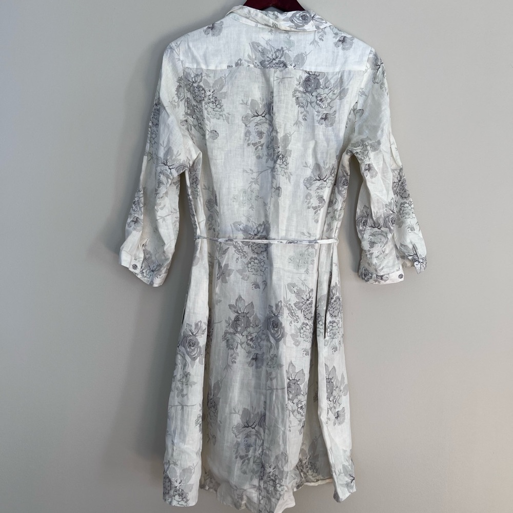 100% linen white dress with roses print. Long sleeve dress. Size 10 - Picture 5 of 14